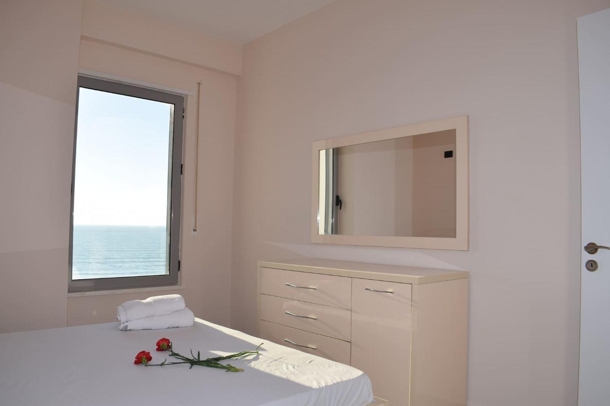 Brisa Del Mar Apartments Durrës Exteriör bild